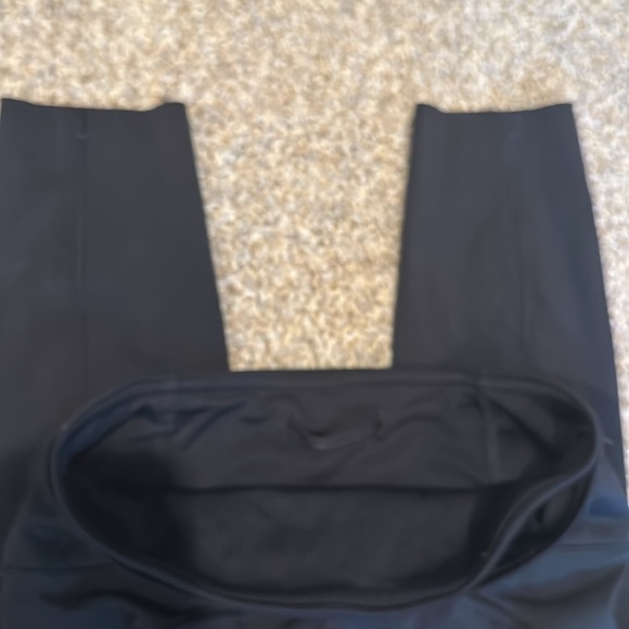 Size 2 Lululemon - Picture 4 of 5